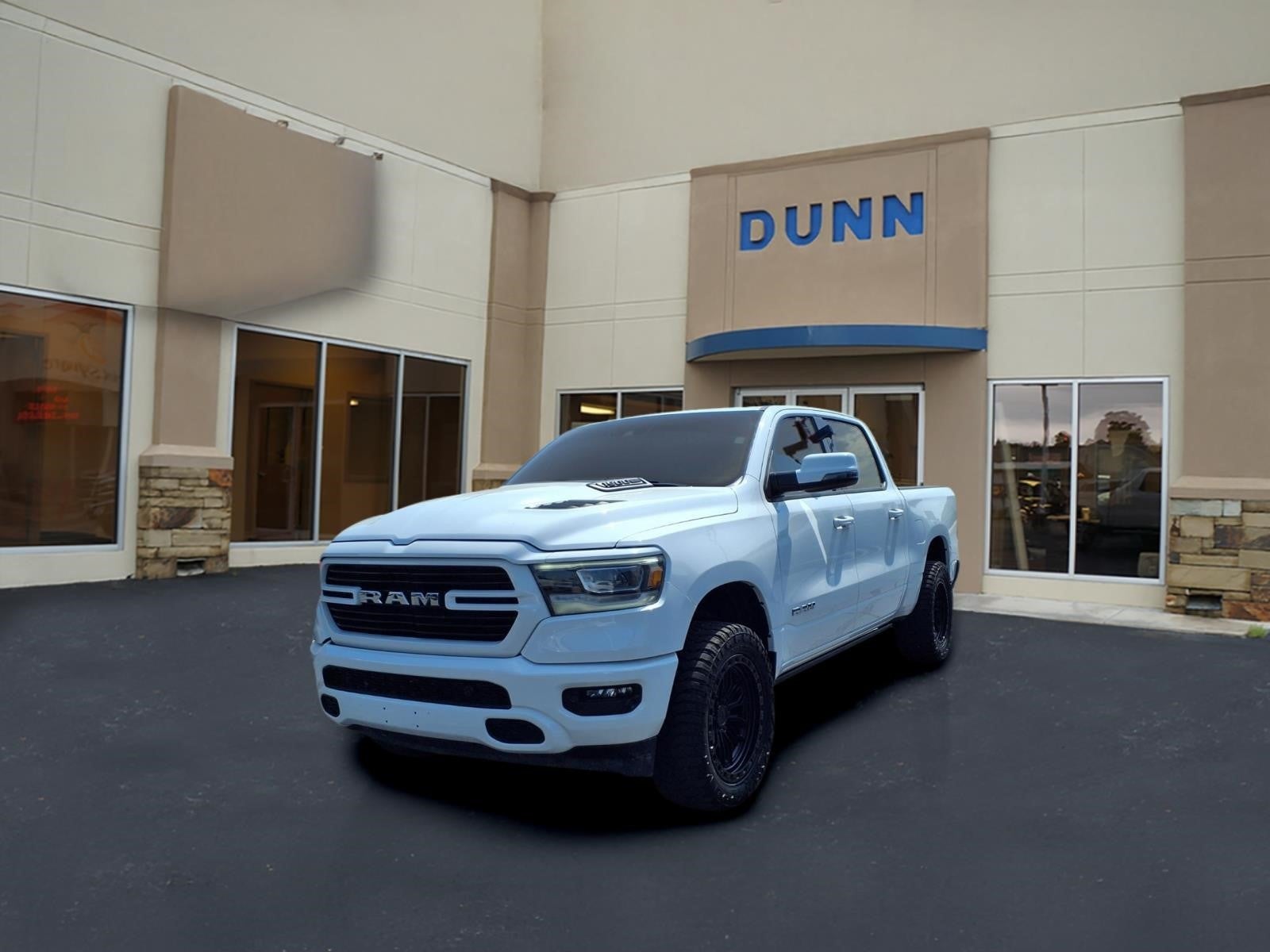 2023 RAM 1500 Laramie