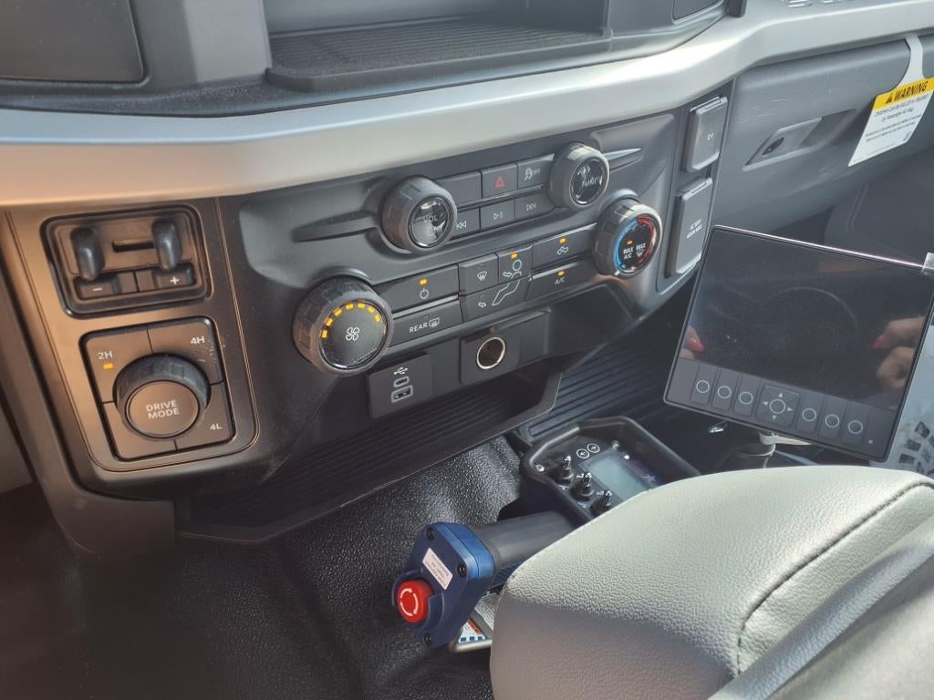 2025 Ford F-550 Chassis Cab F-550® XL