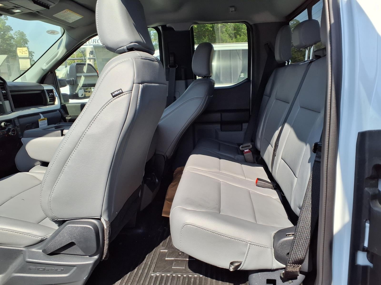 2024 Ford F-550 Chassis Cab F-550® XL