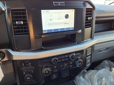 2025 Ford F-350 Super Duty XL