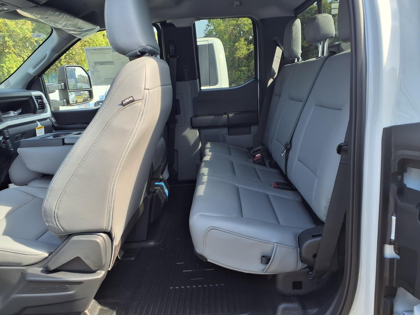 2027 Ford F-350 XL
