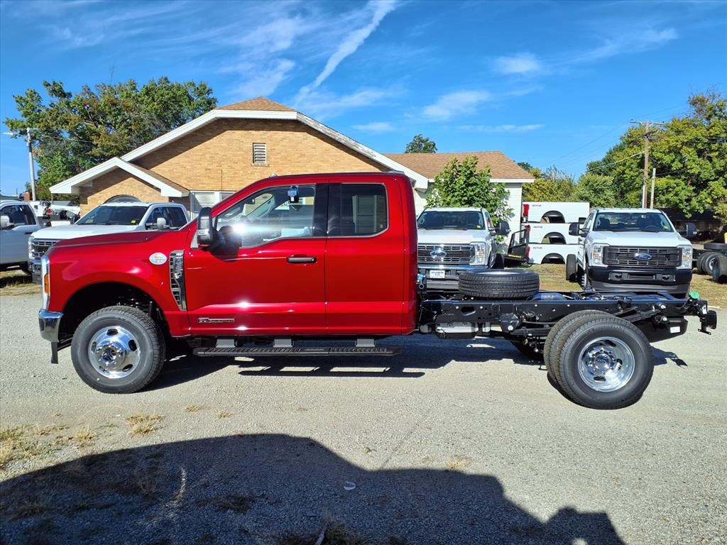 2026 Ford F-350 Super Duty XLT