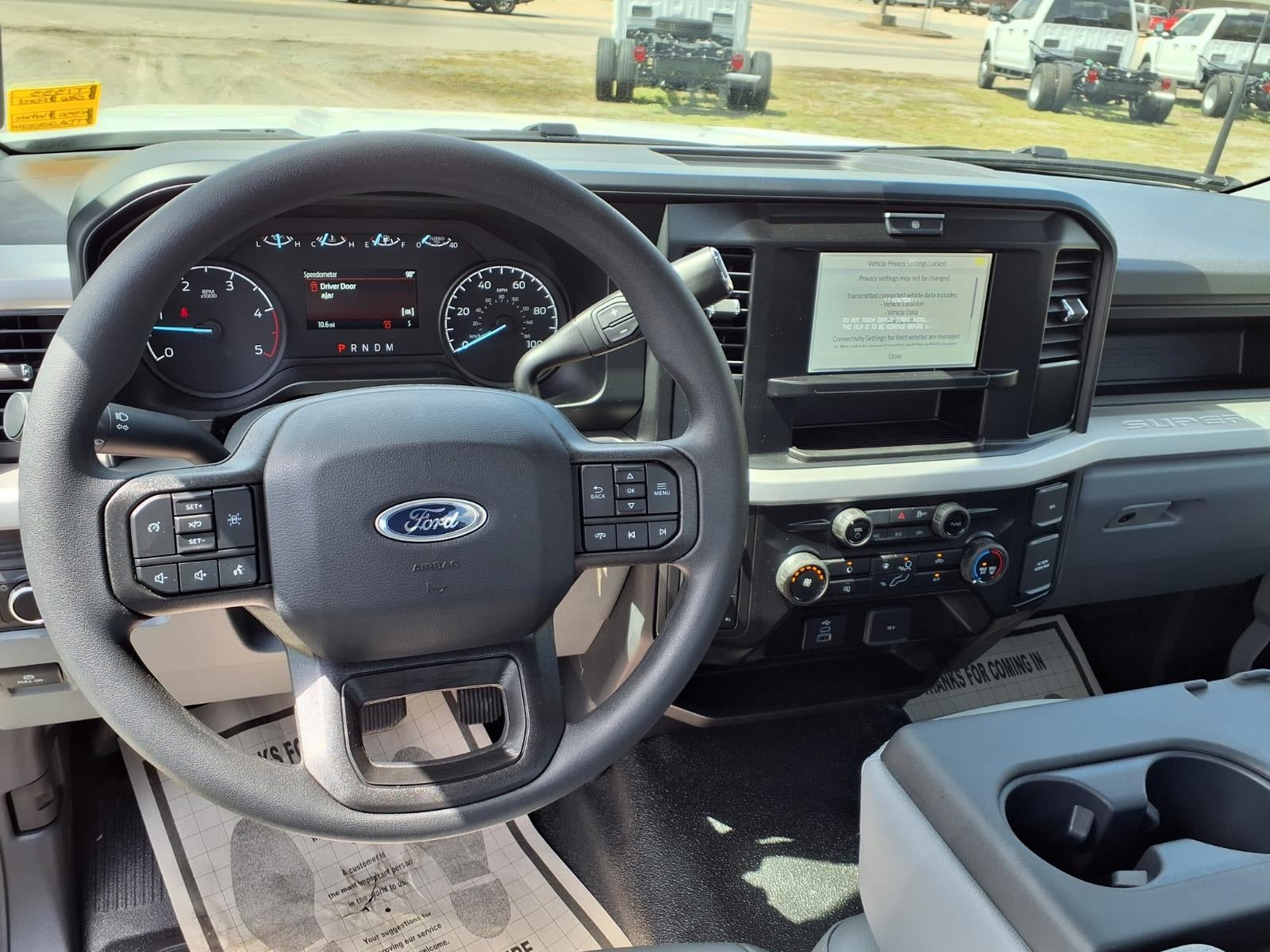 2026 Ford F-550 Chassis Cab F-550® XL