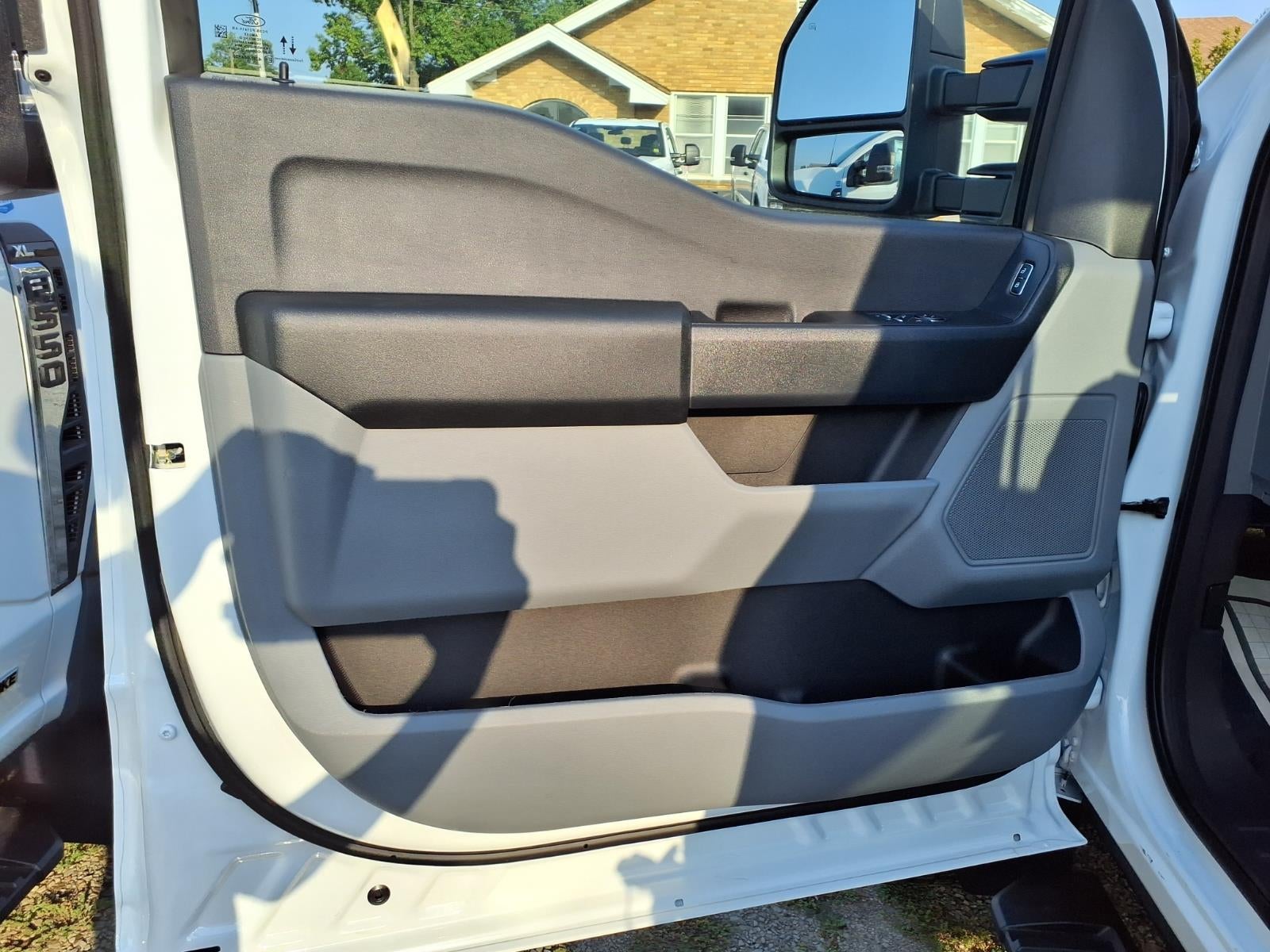 2026 Ford F-550 Chassis Cab F-550® XL