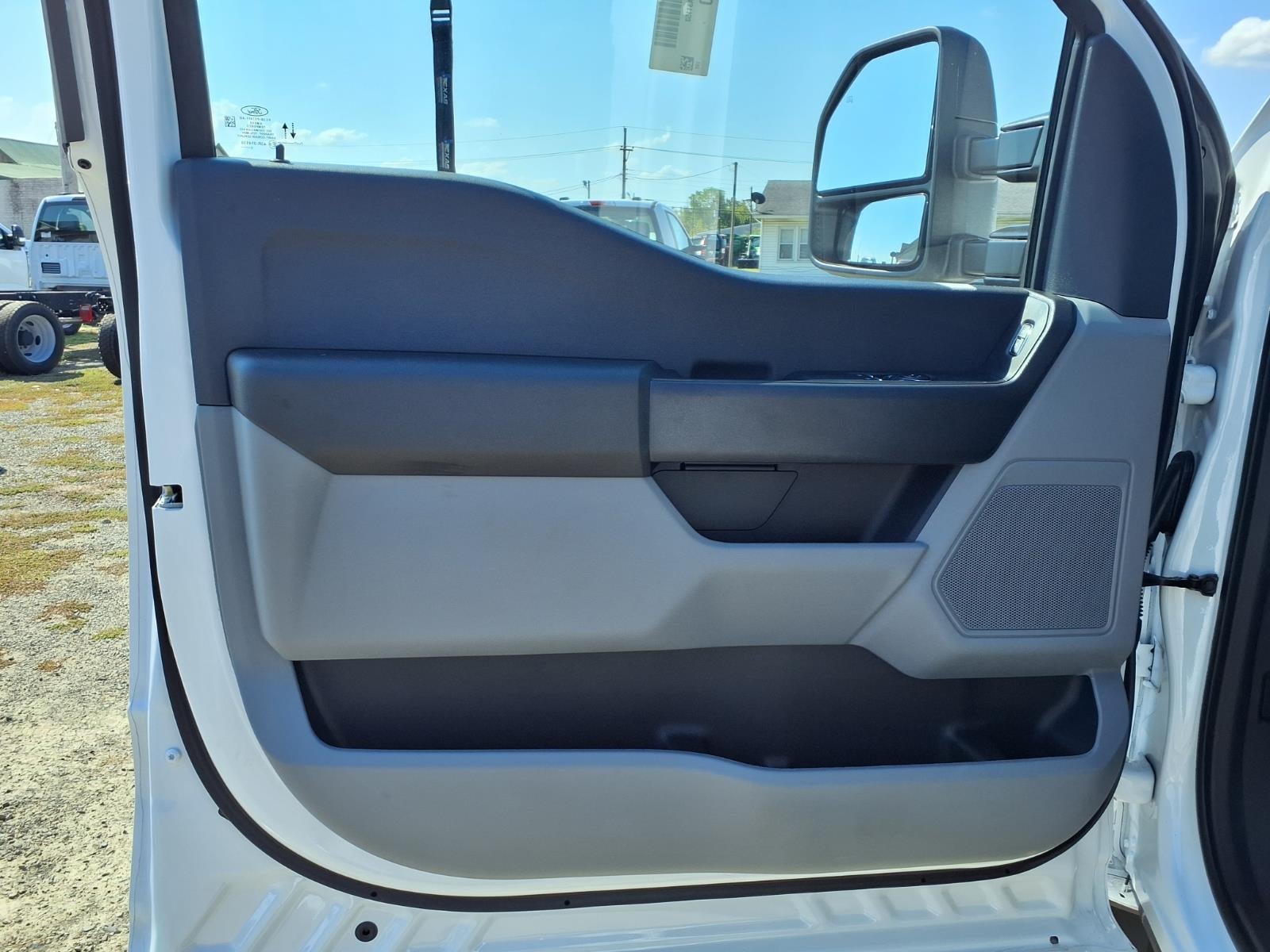 2026 Ford F-550 Chassis Cab XL