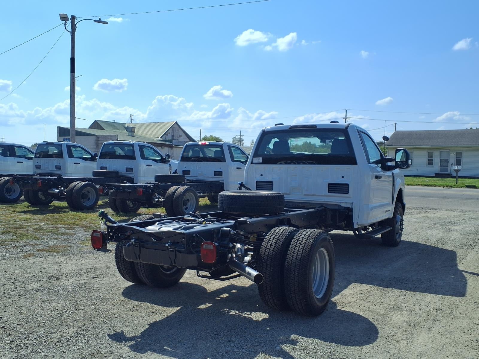 2027 Ford F-350 XL