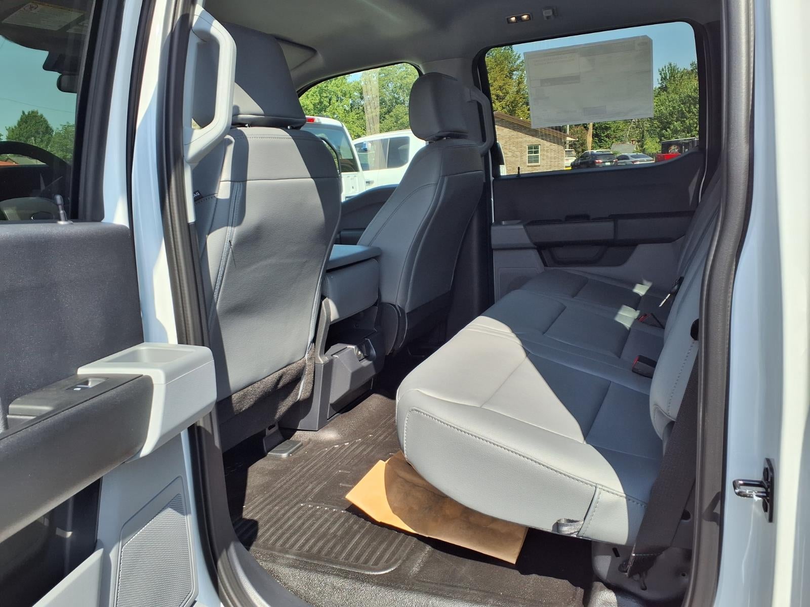 2026 Ford F-550 Chassis Cab F-550® XL