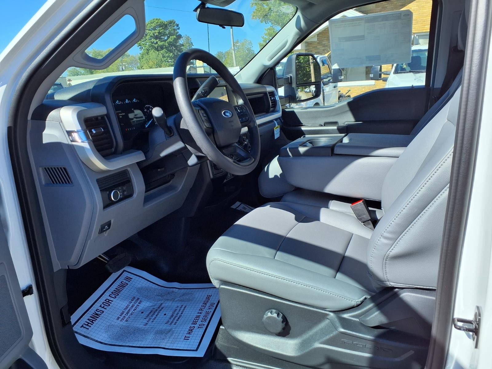2026 Ford F-550 Chassis Cab F-550® XL