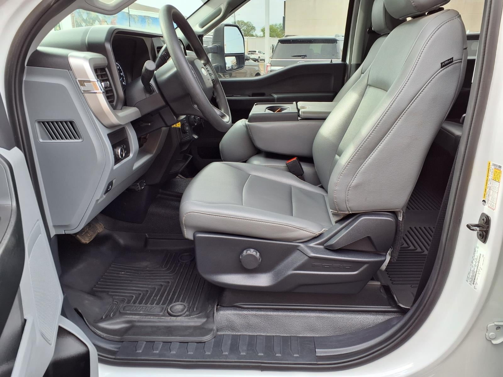 2025 Ford F-350 Super Duty XL