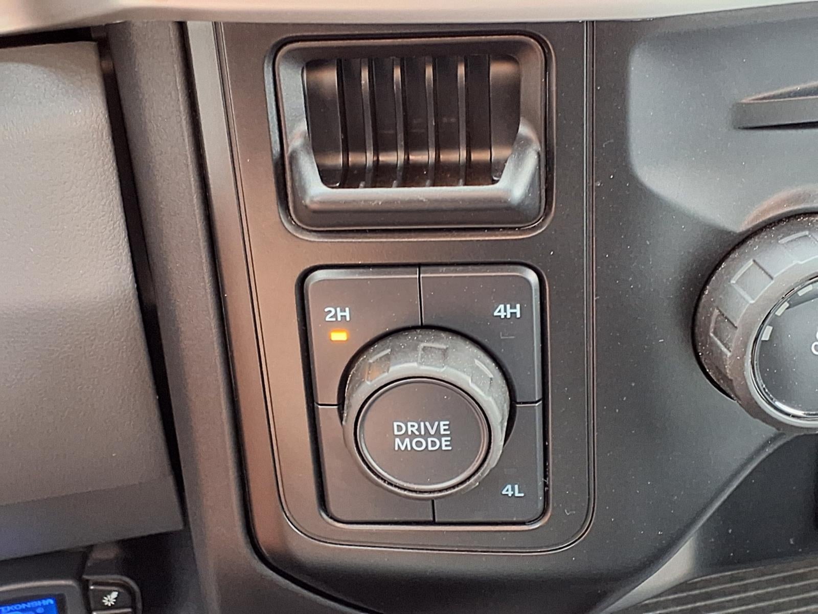 2025 Ford F-350 Super Duty XL