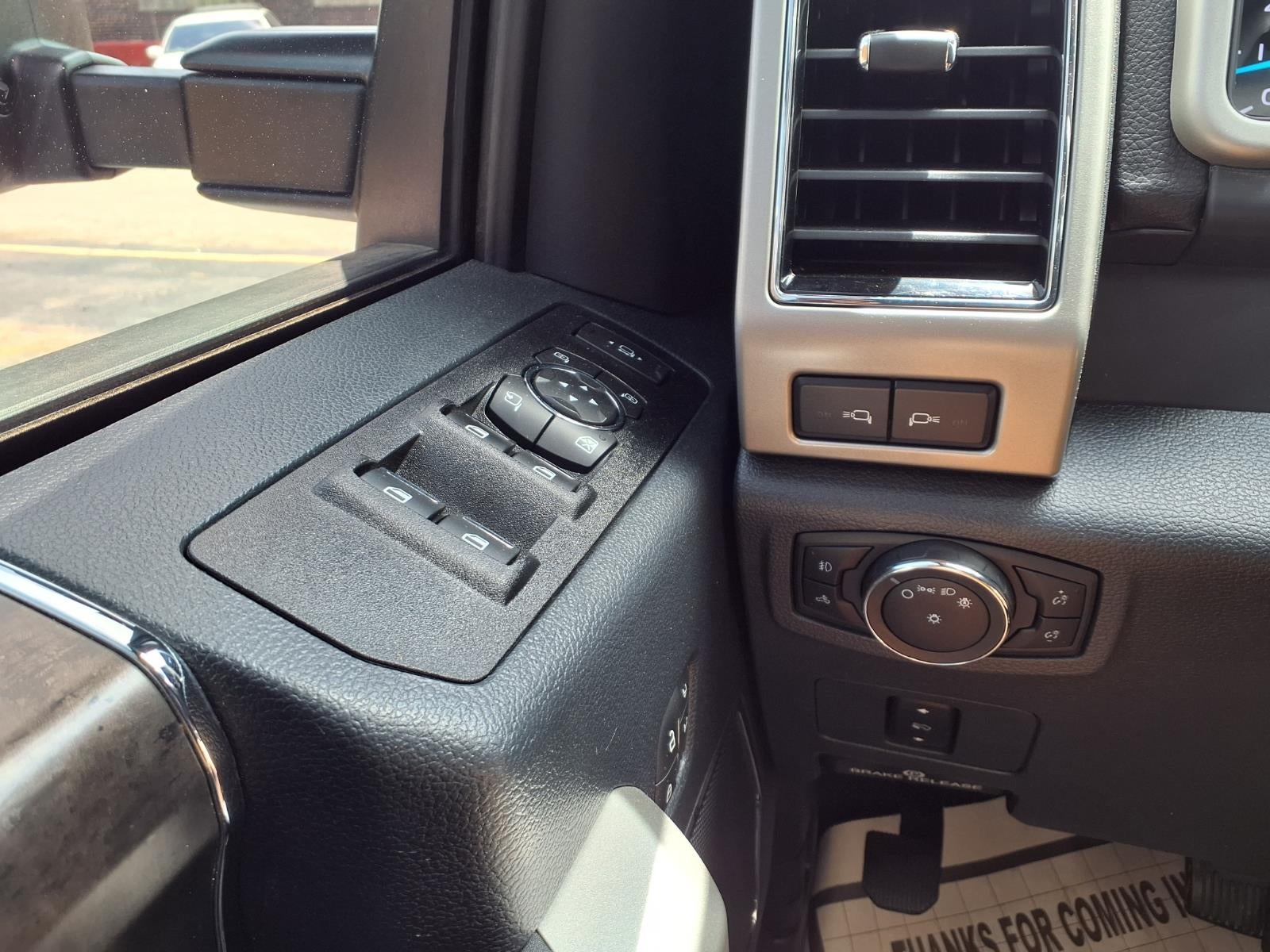 2022 Ford F-350 Super Duty Lariat