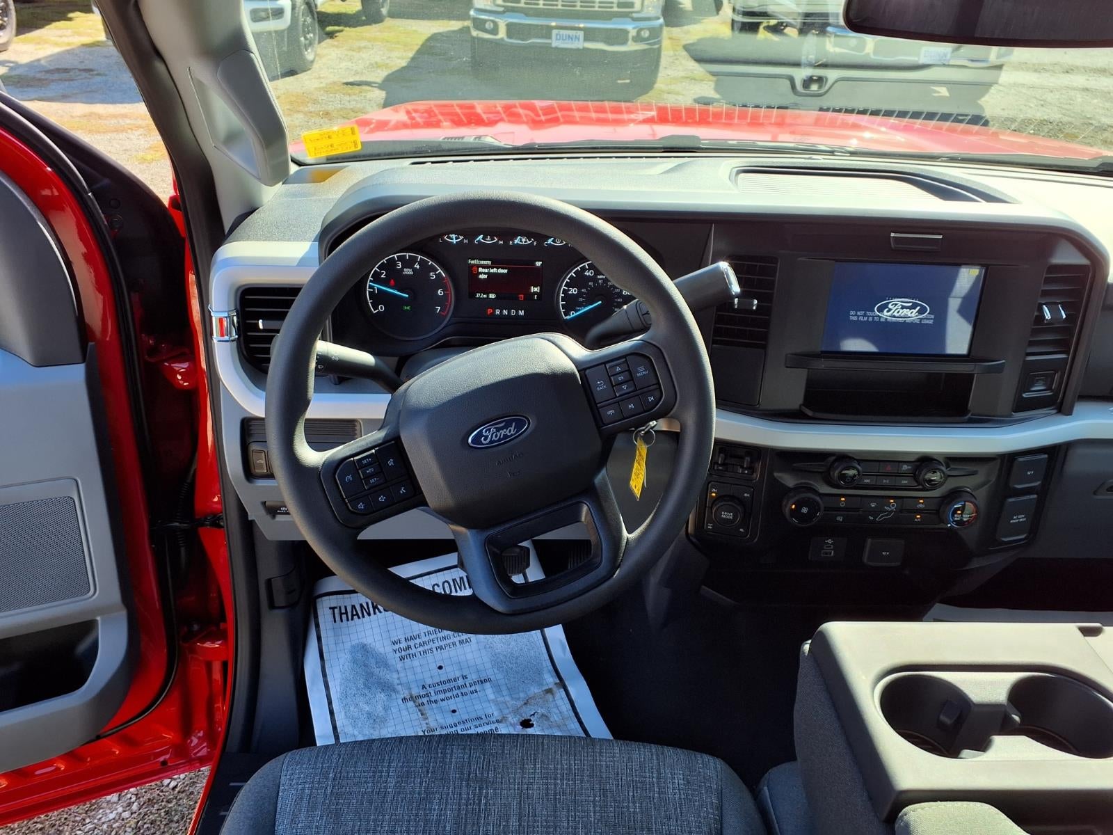 2027 Ford F-350 Super Duty XLT