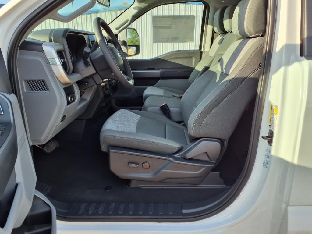 2025 Ford F-350 Super Duty XLT