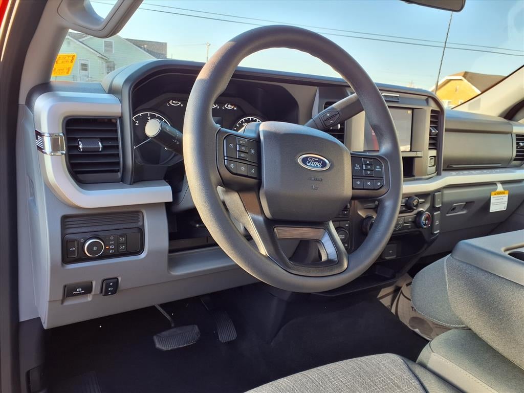 2026 Ford F-350 Super Duty XLT