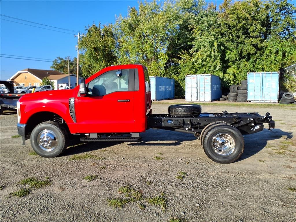 2026 Ford F-350 Super Duty XLT