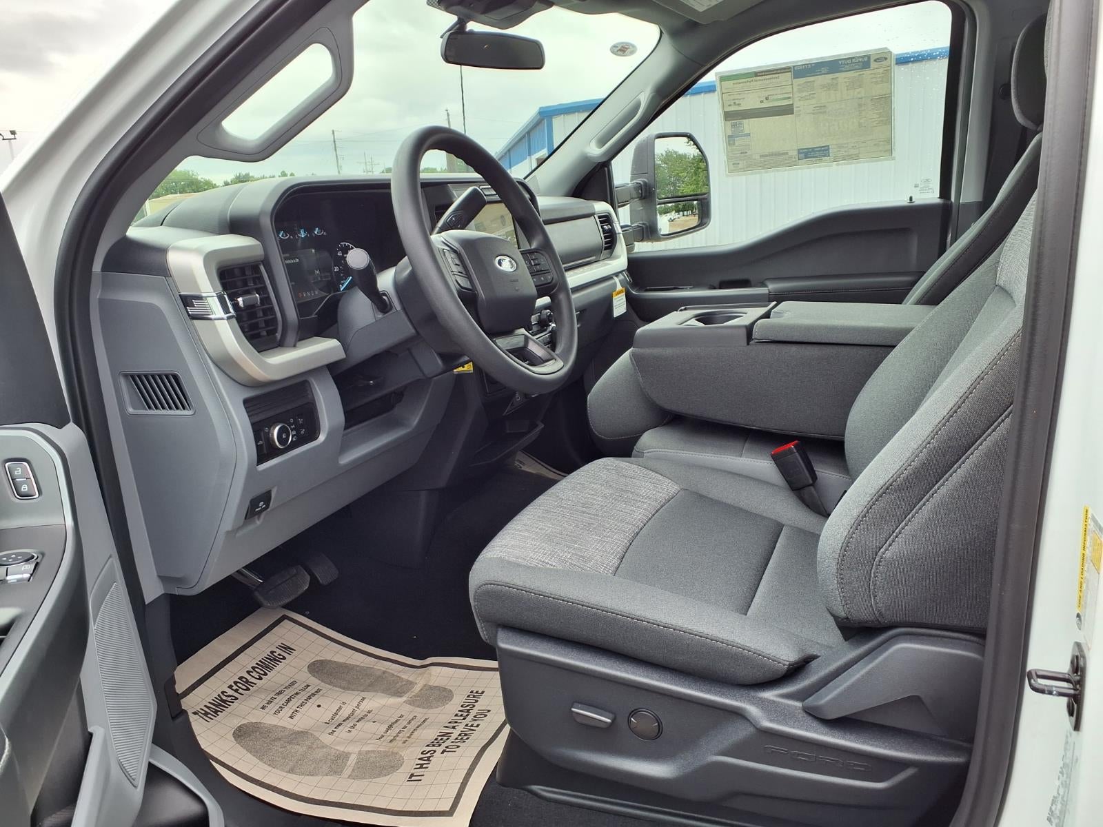 2026 Ford F-350 Super Duty XLT